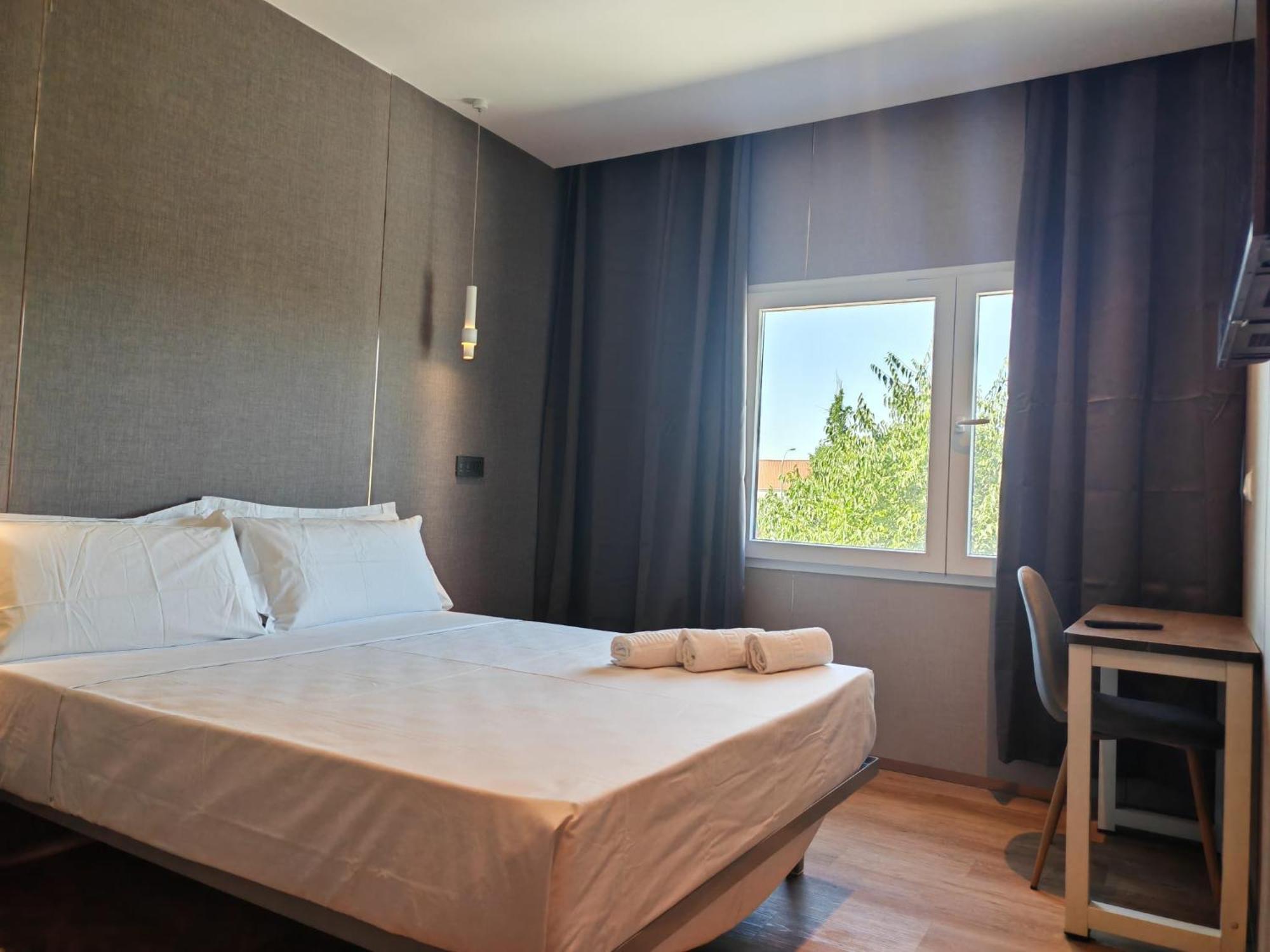 Hotel Golden Алькоркон Экстерьер фото